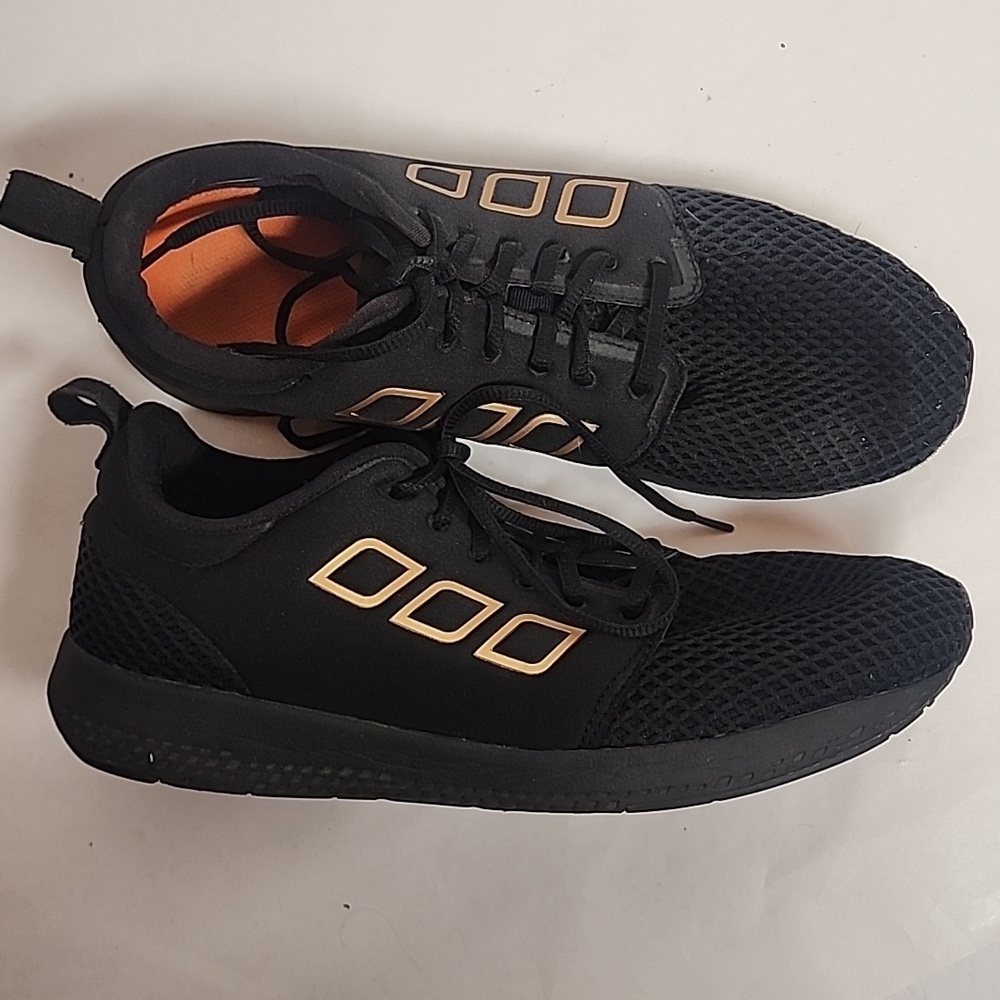 Lorna Jane Black and Gold Sz 9 Comfortable Running Trail Athletic Shoes